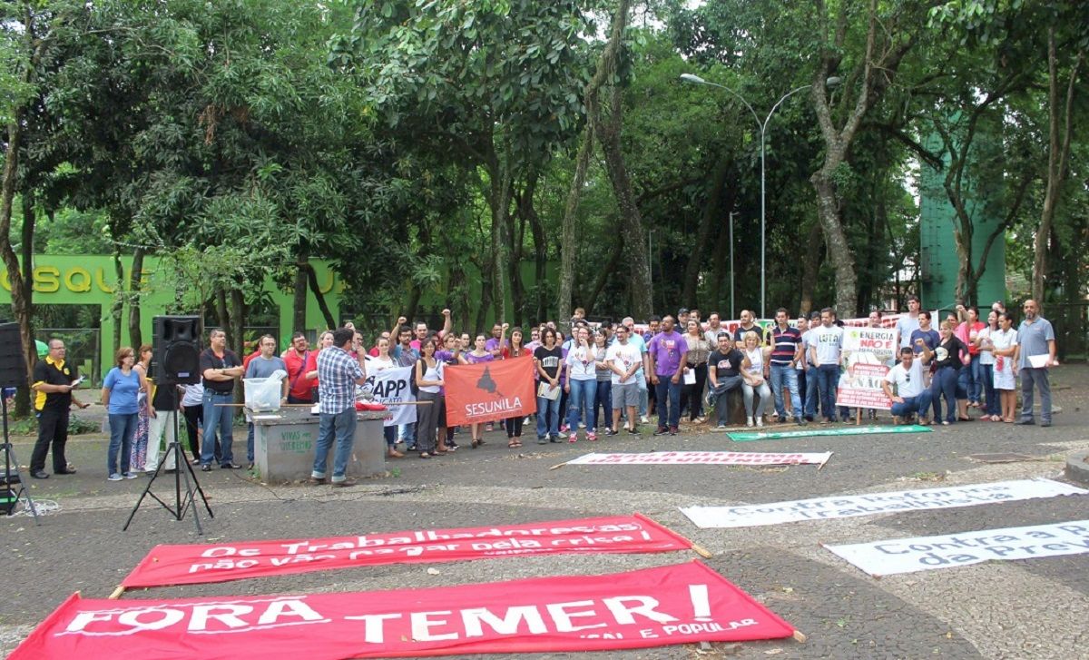 Represententes de sindicatos e movimentos sociais pediram a revogação da reforma trabalhista - foto APP-Sindicato/Foz
